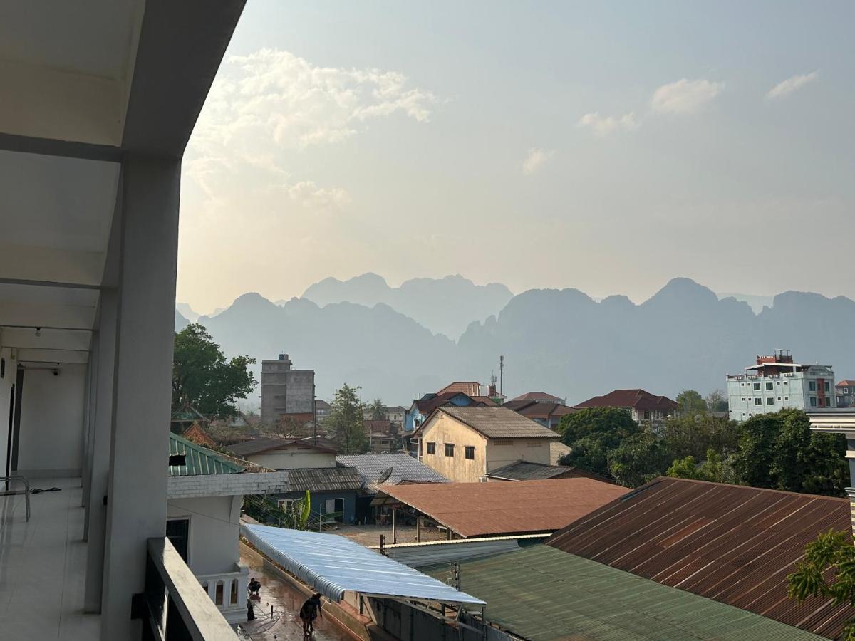 Vang Vieng Backpackers Hostel Bagian luar foto