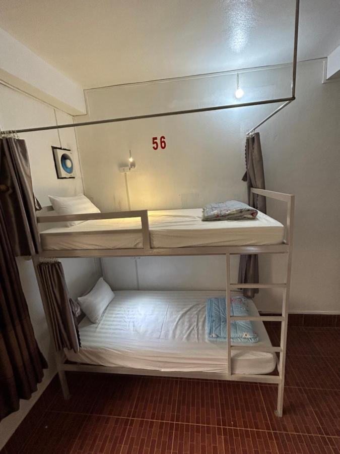 Vang Vieng Backpackers Hostel Bagian luar foto