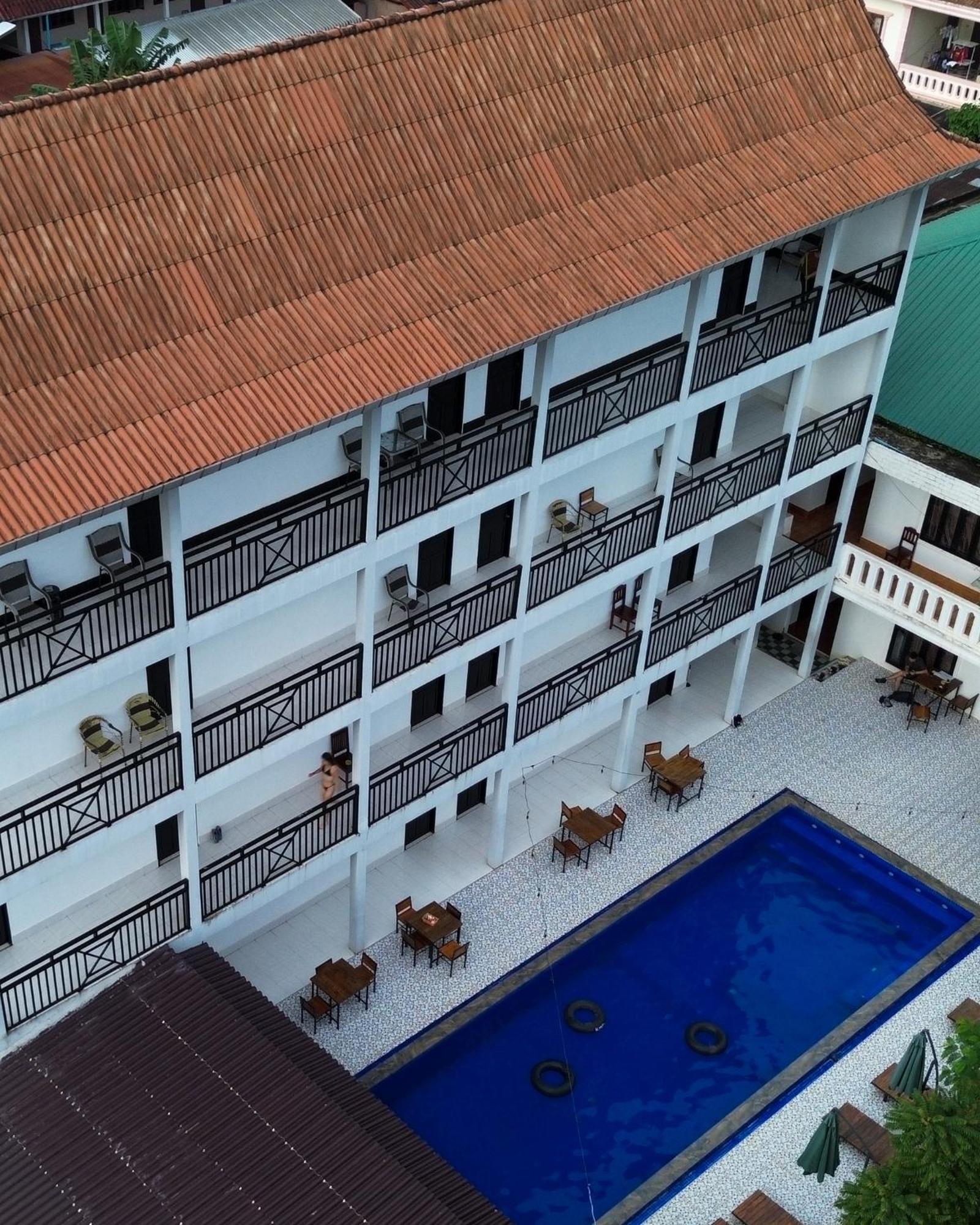 Vang Vieng Backpackers Hostel Bagian luar foto